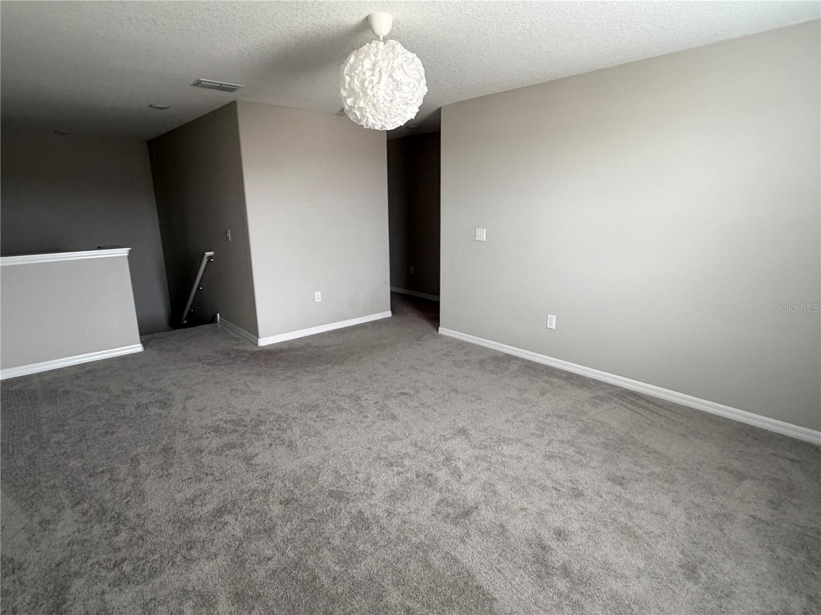 15434 MILLER CREEK DRIVE — photo 11 of 25