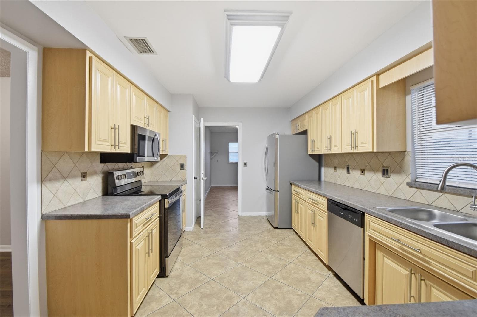1534 LAGOON ROAD — photo 15 of 40