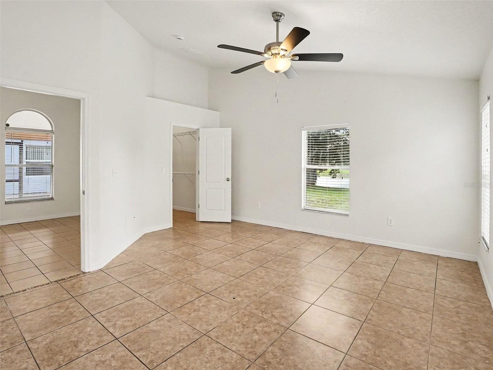 136 SURA BOULEVARD — photo 3 of 15