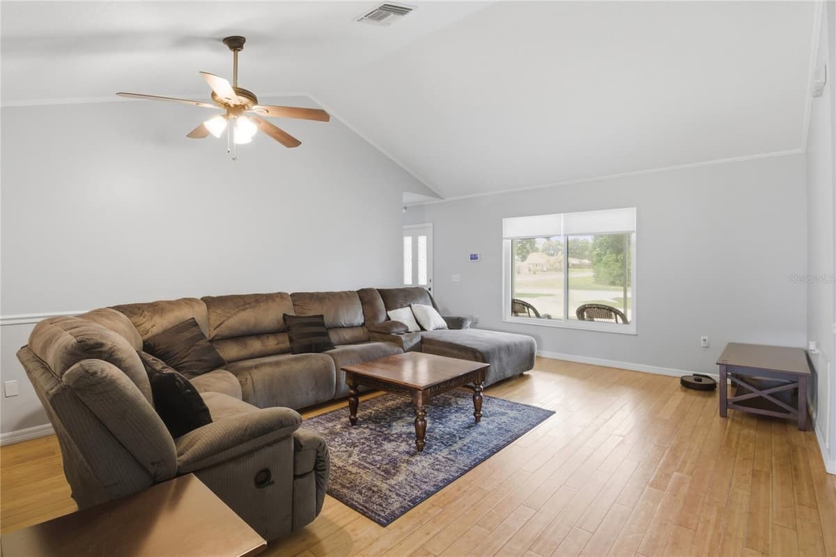 602 LAKE DRIVE — photo 5 of 28