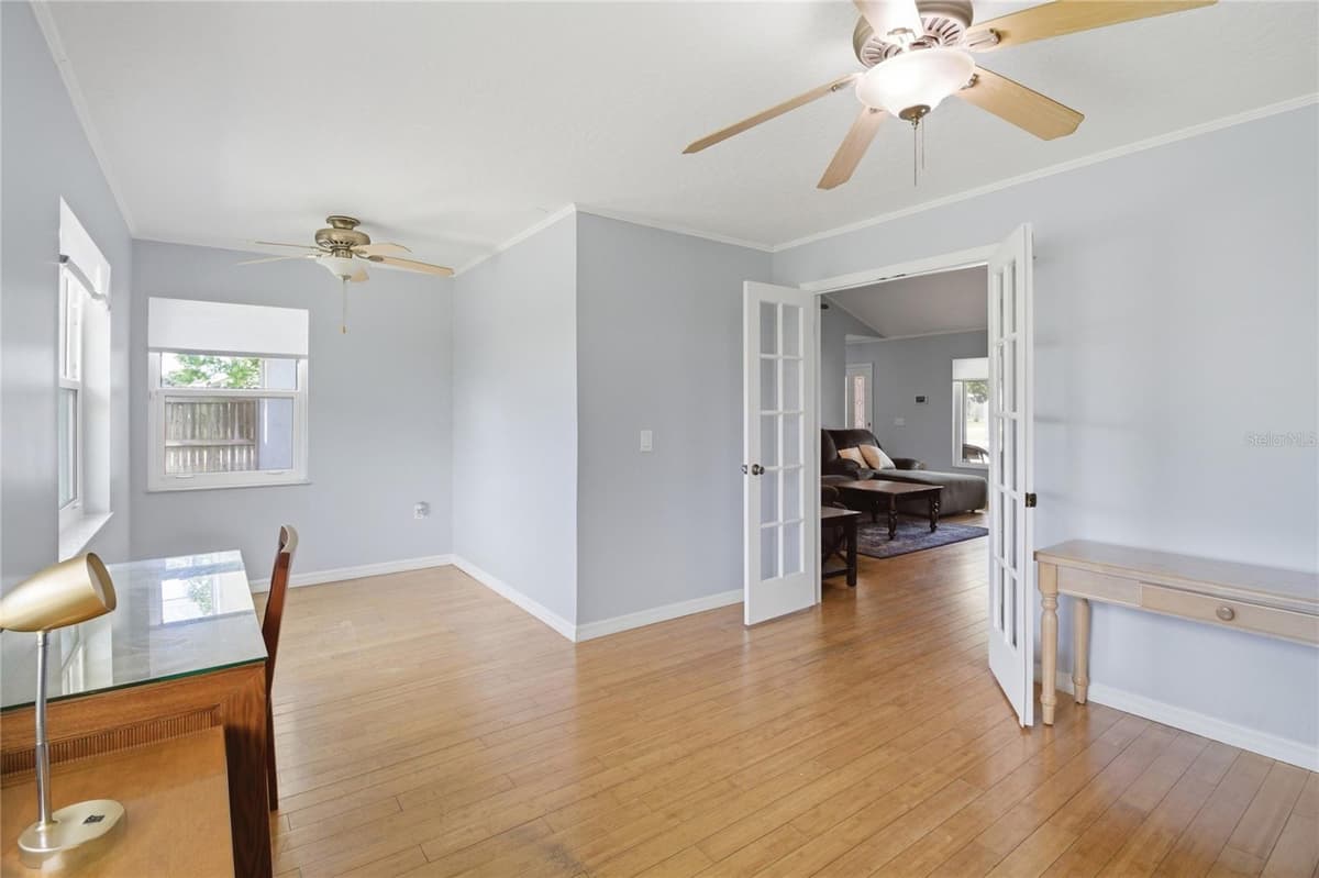 602 LAKE DRIVE — photo 19 of 28
