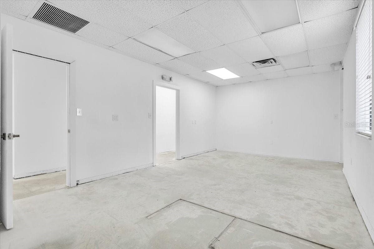 3300 TAMIAMI TRAIL — photo 21 of 45