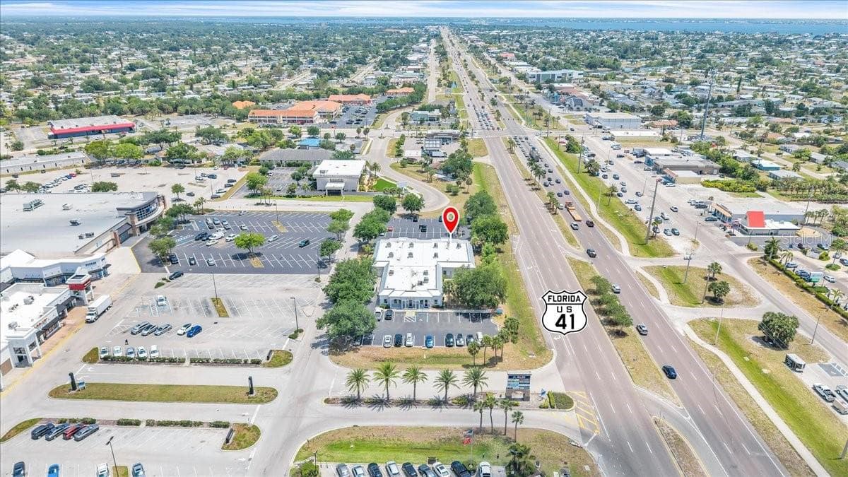 3300 TAMIAMI TRAIL — photo 43 of 45