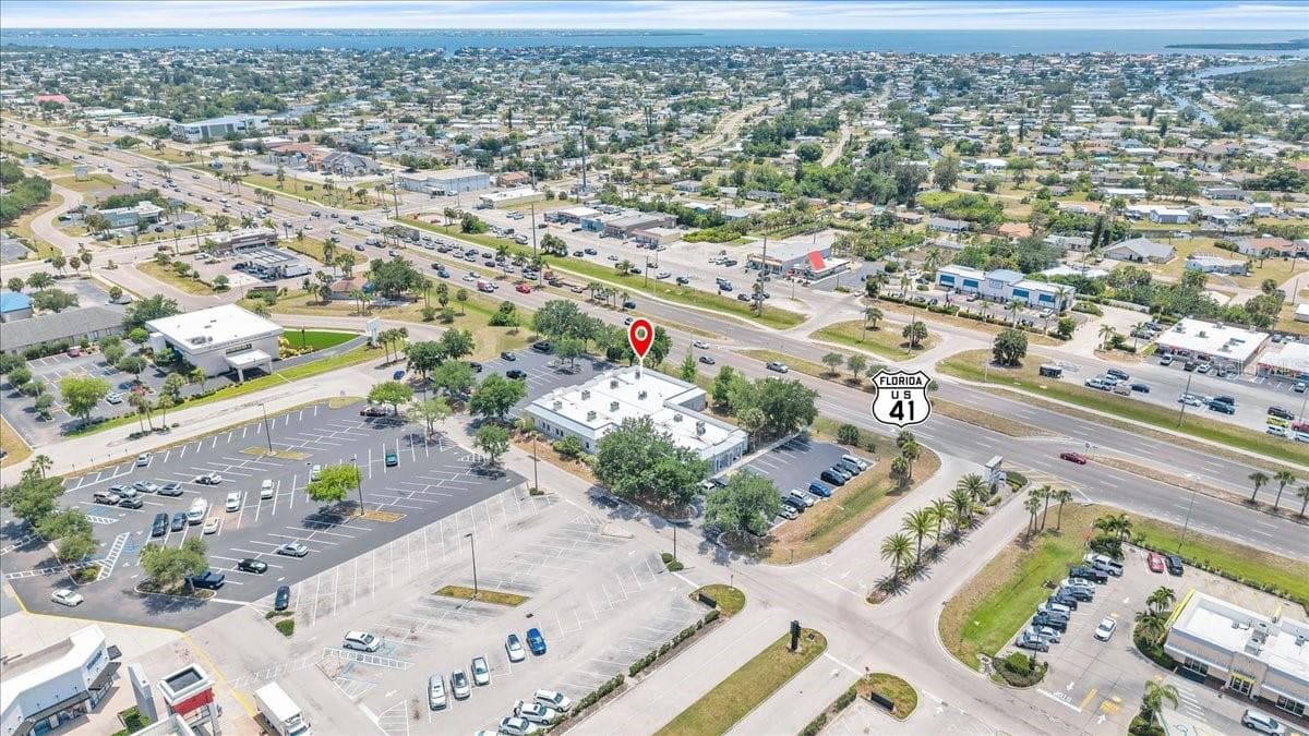 3300 TAMIAMI TRAIL — photo 44 of 45