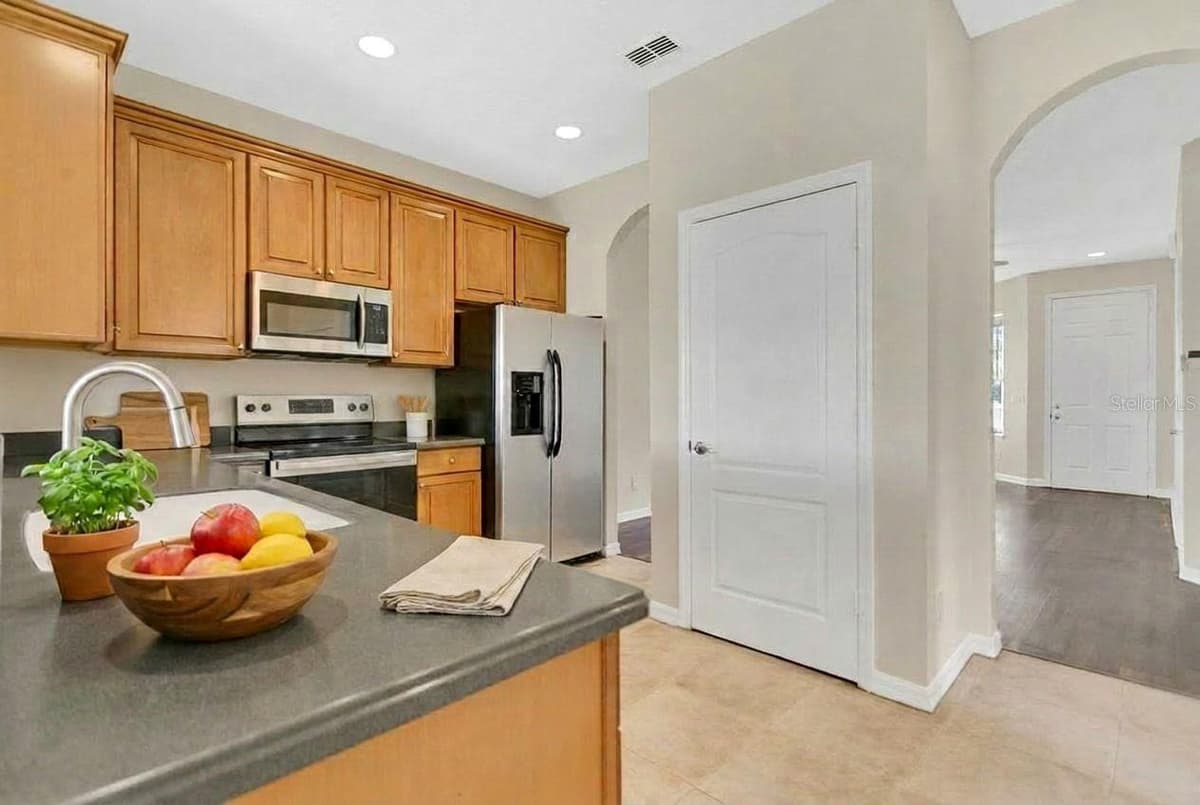 34346 TUSCANY AVENUE — photo 6 of 37