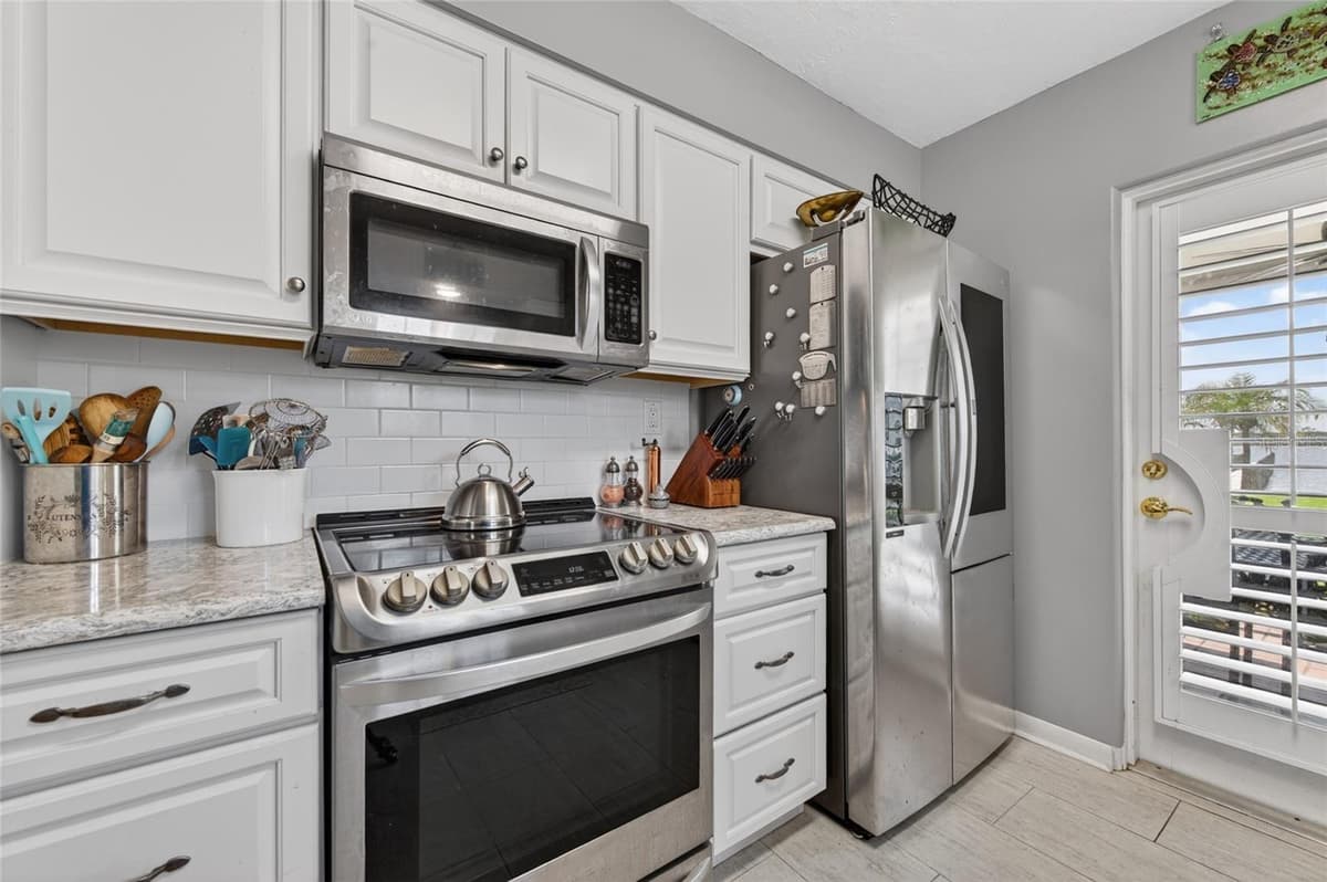 1209 HALIFAX AVENUE — photo 9 of 44