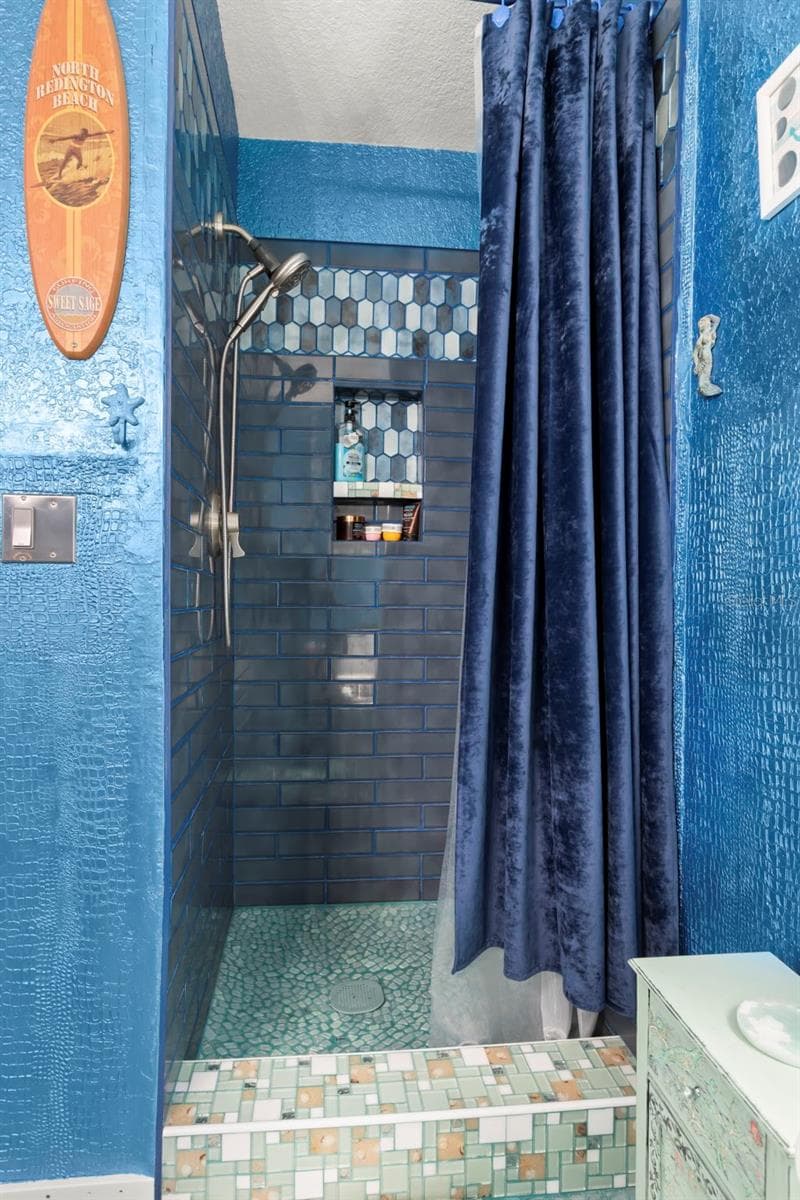 16333 GULF BOULEVARD — photo 18 of 41