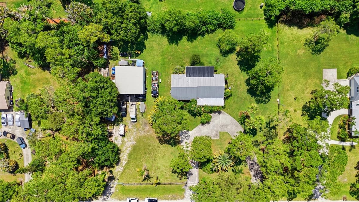 5513 MYRTLE DRIVE — photo 35 of 58