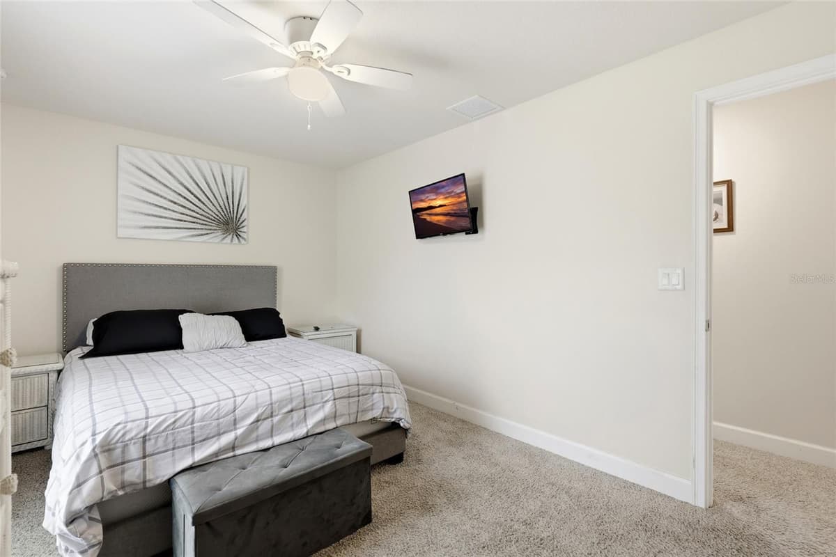 5513 MYRTLE DRIVE — photo 19 of 58