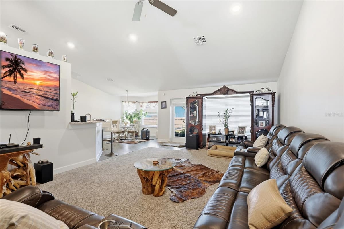 5513 MYRTLE DRIVE — photo 5 of 58