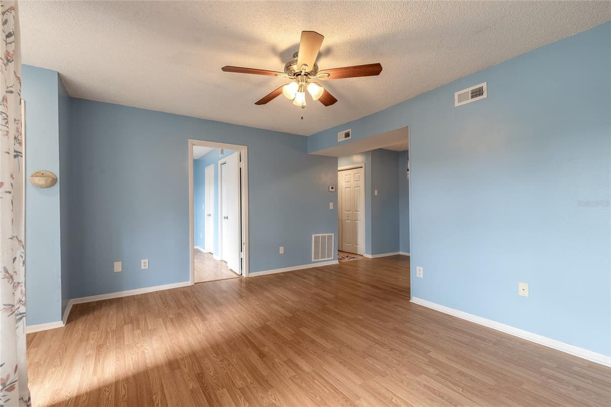 1600 BIG TREE ROAD — photo 5 of 22