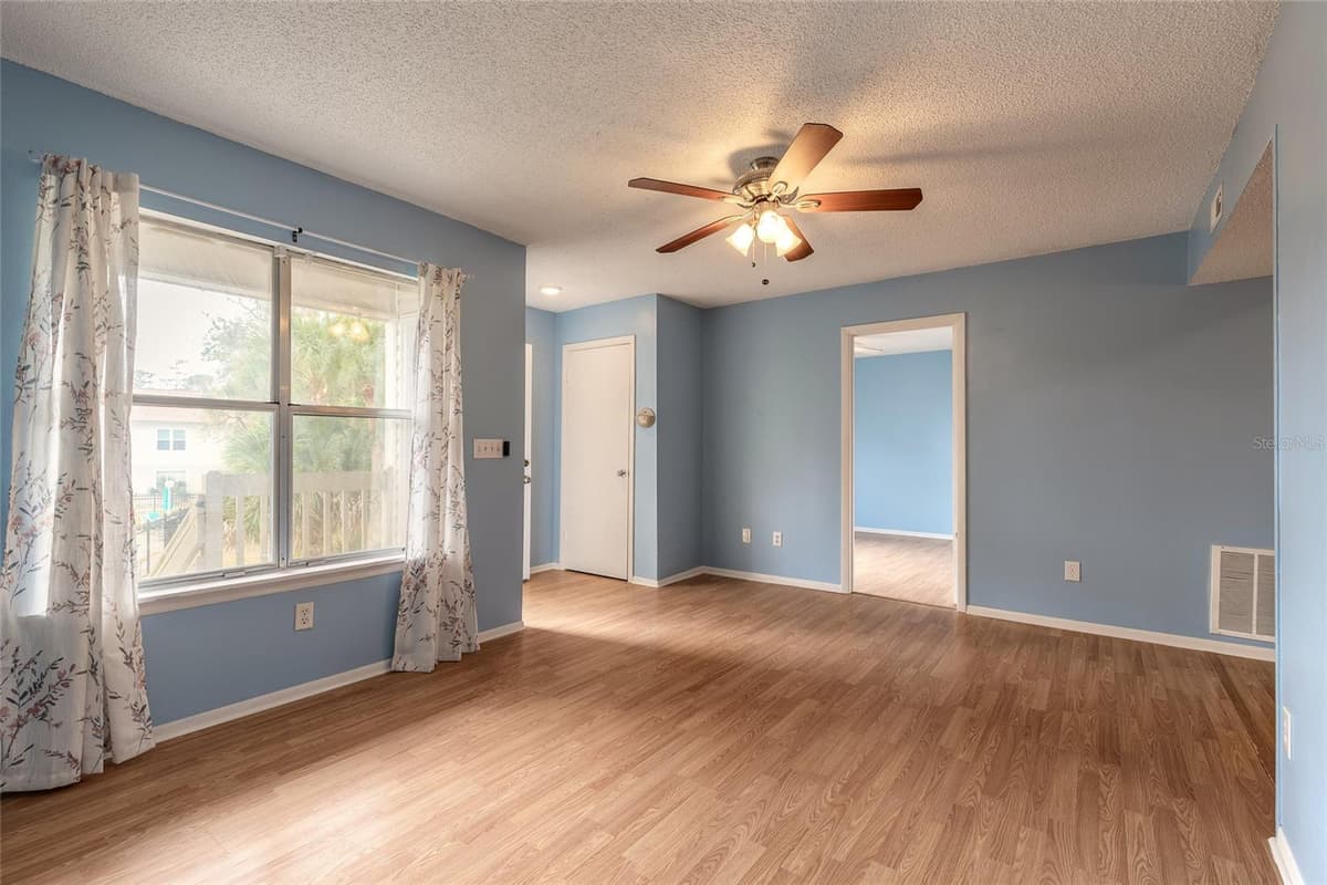 1600 BIG TREE ROAD — photo 4 of 22