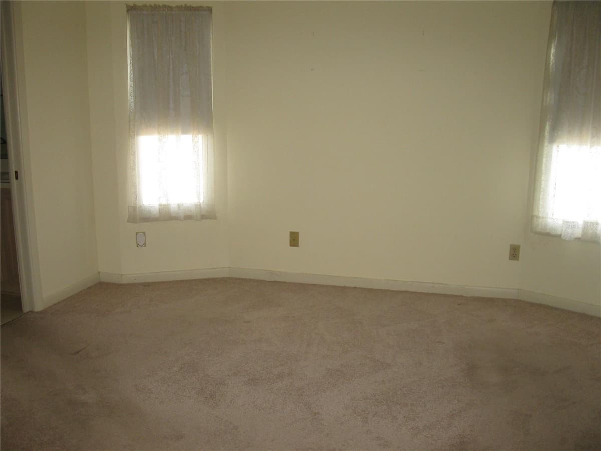 169 DARTMOUTH DRIVE — photo 13 of 17