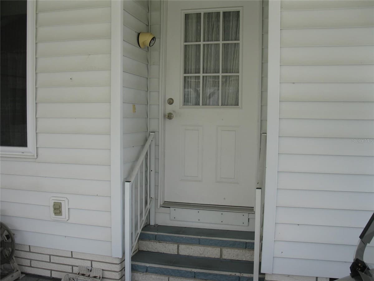 169 DARTMOUTH DRIVE — photo 3 of 17