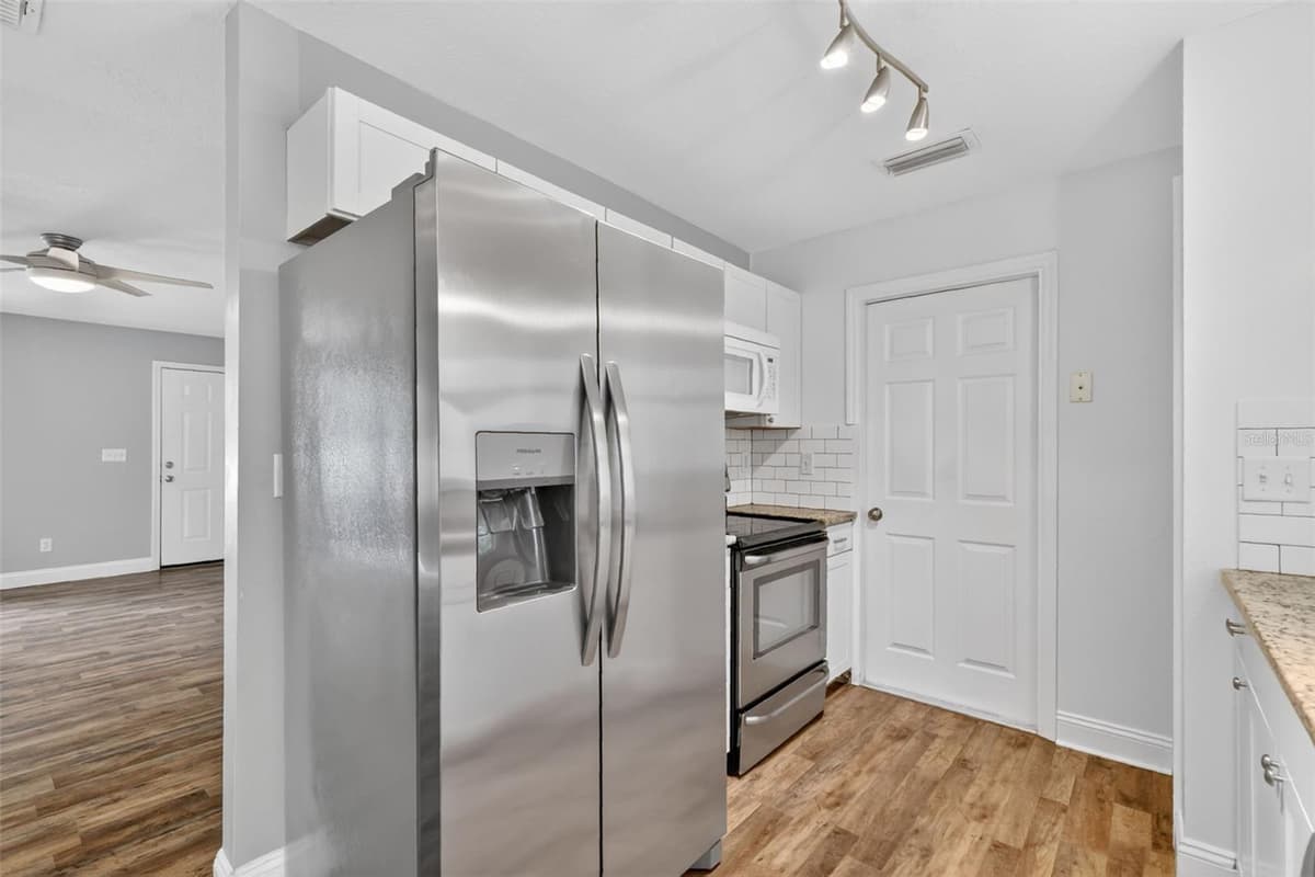 36 BAY RIDGE LOOP — photo 14 of 32