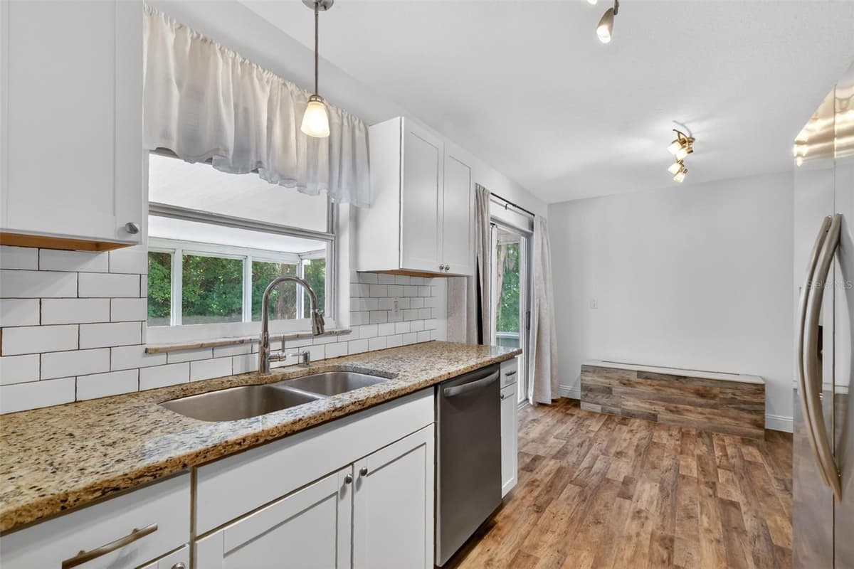 36 BAY RIDGE LOOP — photo 15 of 32