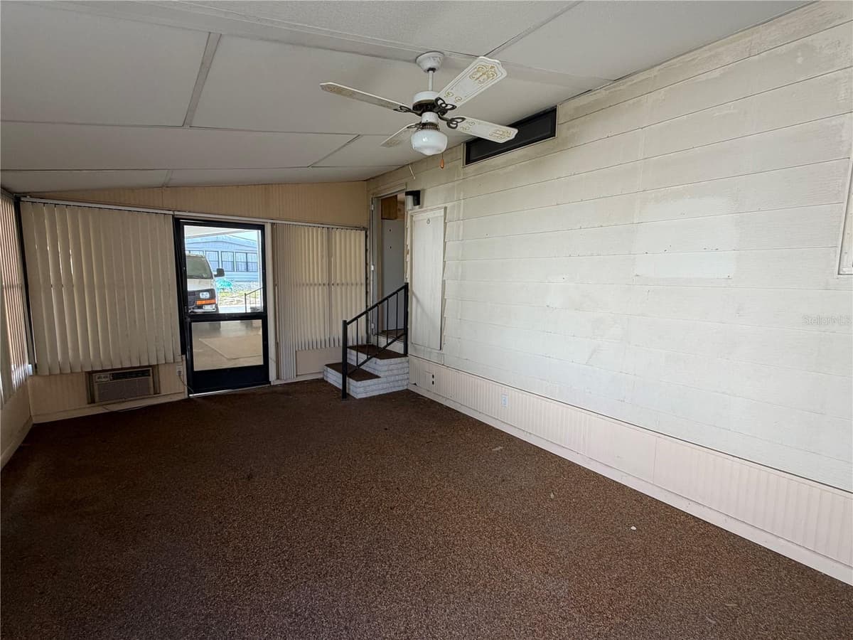 1007 CASSANDRA LANE — photo 3 of 9