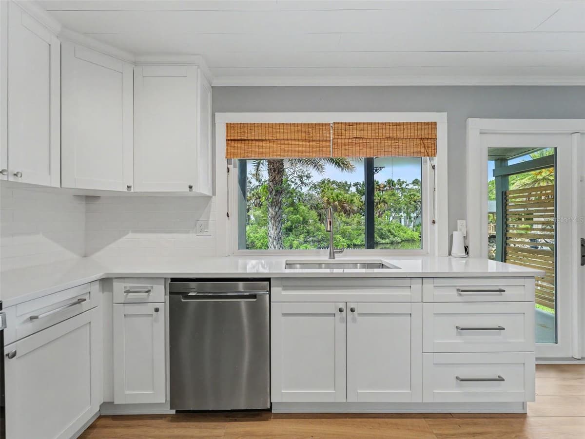 8720 BETTY STREET — photo 25 of 91