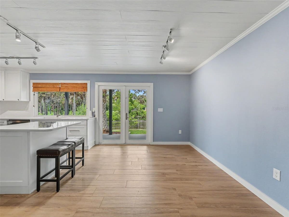 8720 BETTY STREET — photo 23 of 91