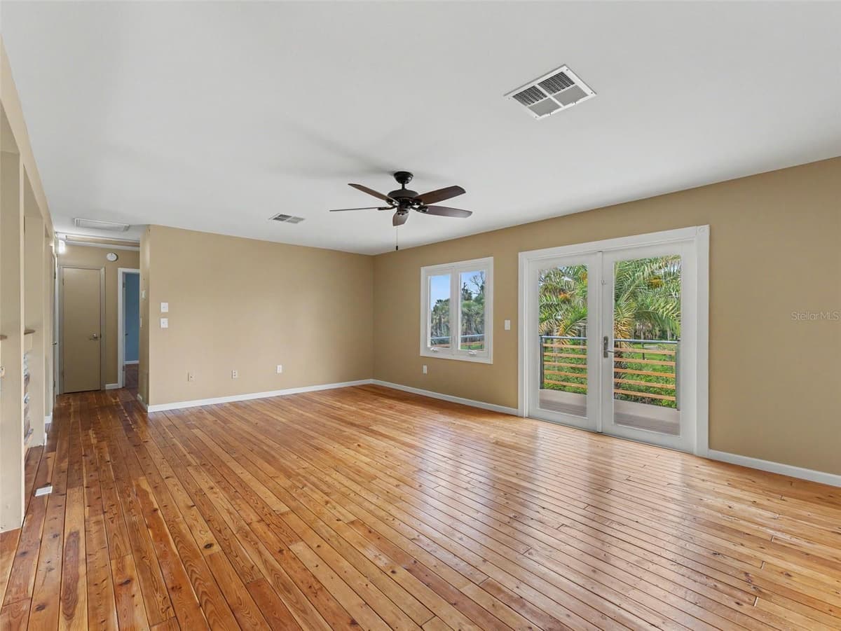 8720 BETTY STREET — photo 44 of 91