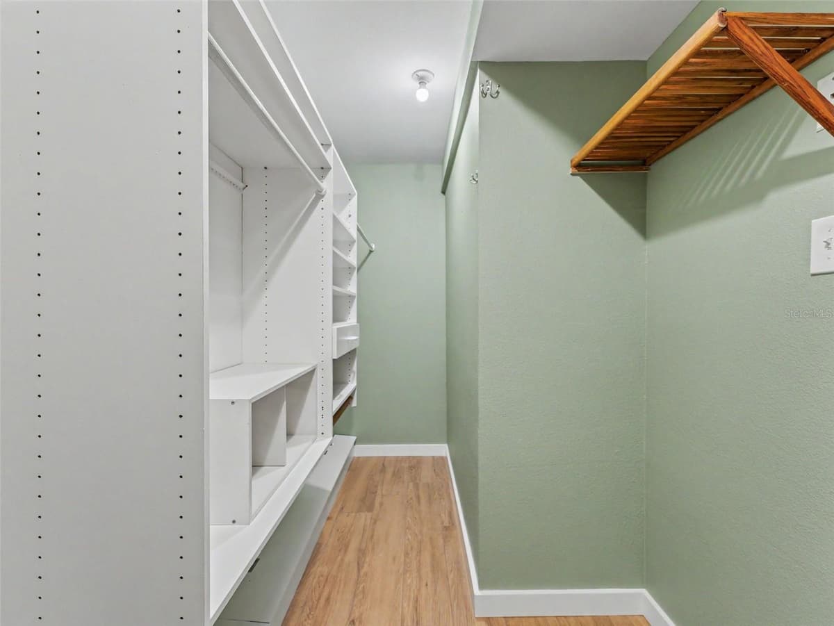 8720 BETTY STREET — photo 40 of 91