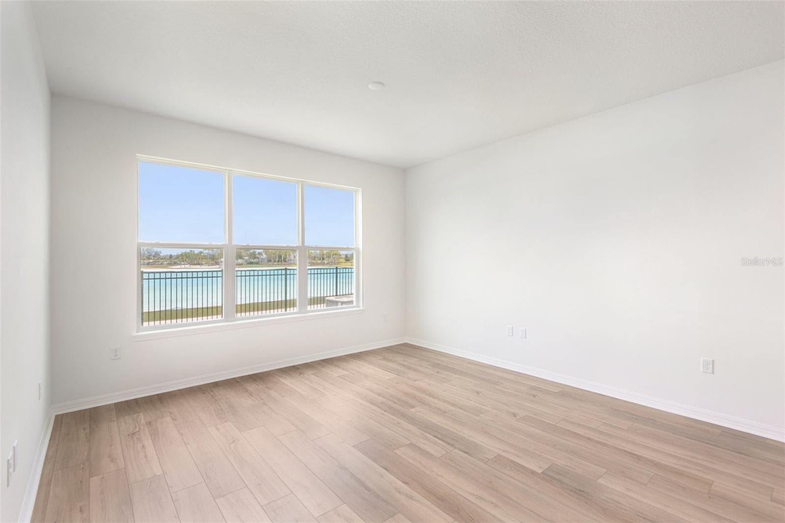 31542 AZURE BEACH DRIVE — photo 17 of 39
