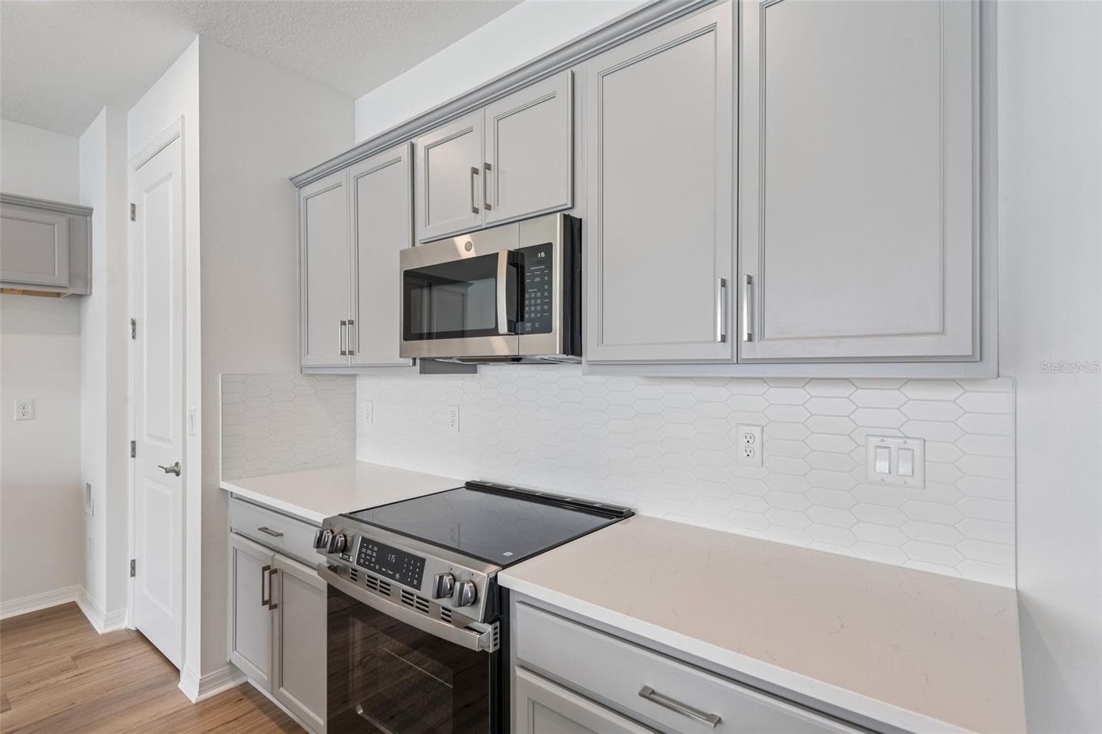 31542 AZURE BEACH DRIVE — photo 8 of 39