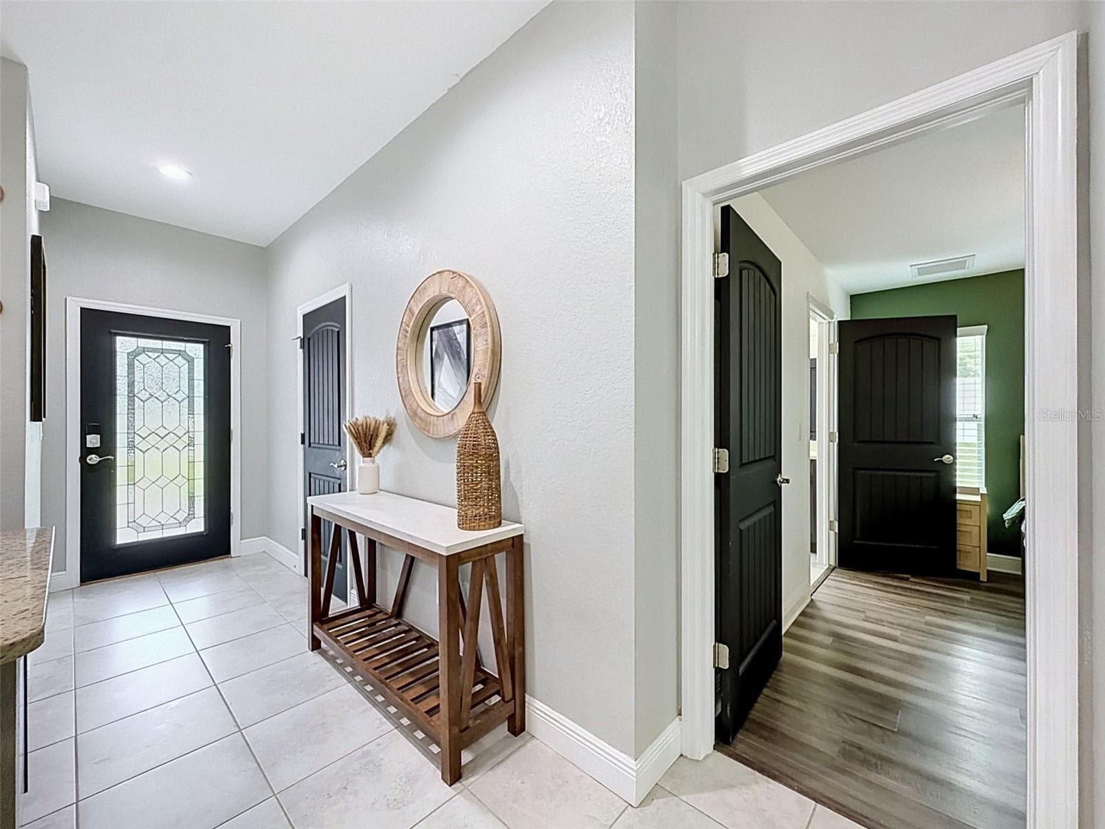 11370 MIRAGE AVENUE — photo 4 of 31