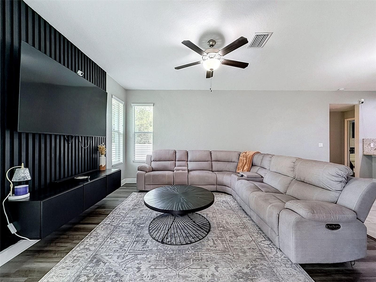 11370 MIRAGE AVENUE — photo 13 of 31