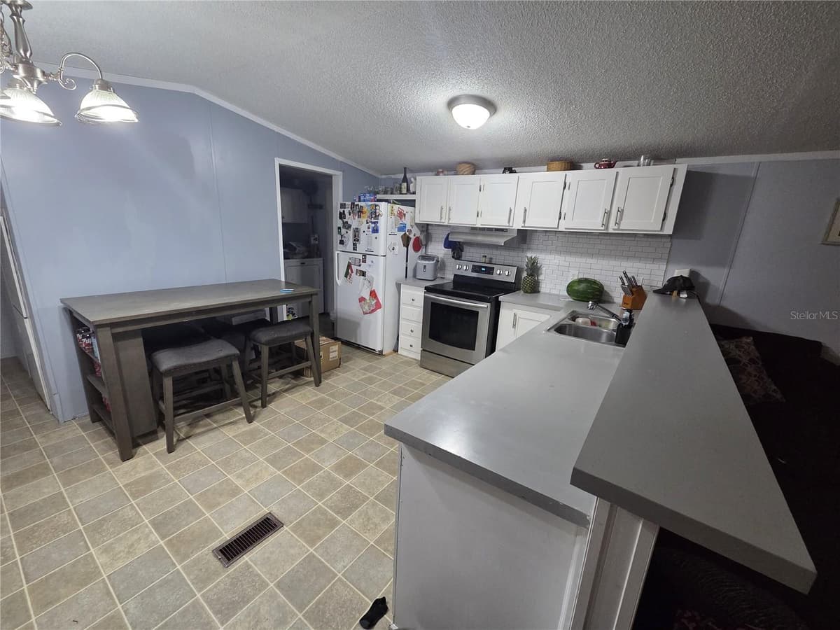 7473 135TH CIRCLE — photo 7 of 23