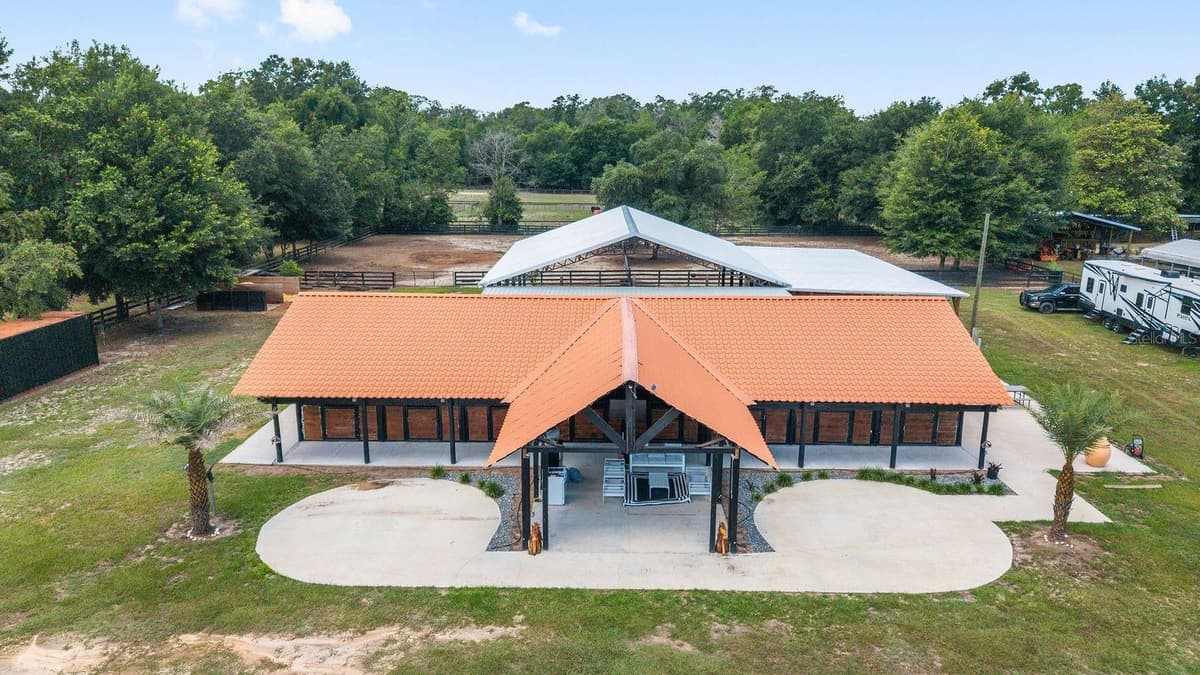 16392 JACKSONVILLE ROAD — photo 7 of 46