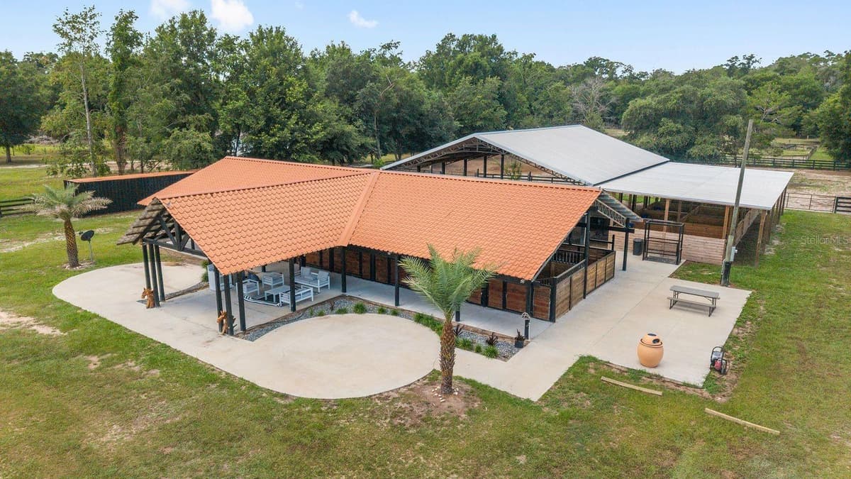 16392 JACKSONVILLE ROAD — photo 6 of 46