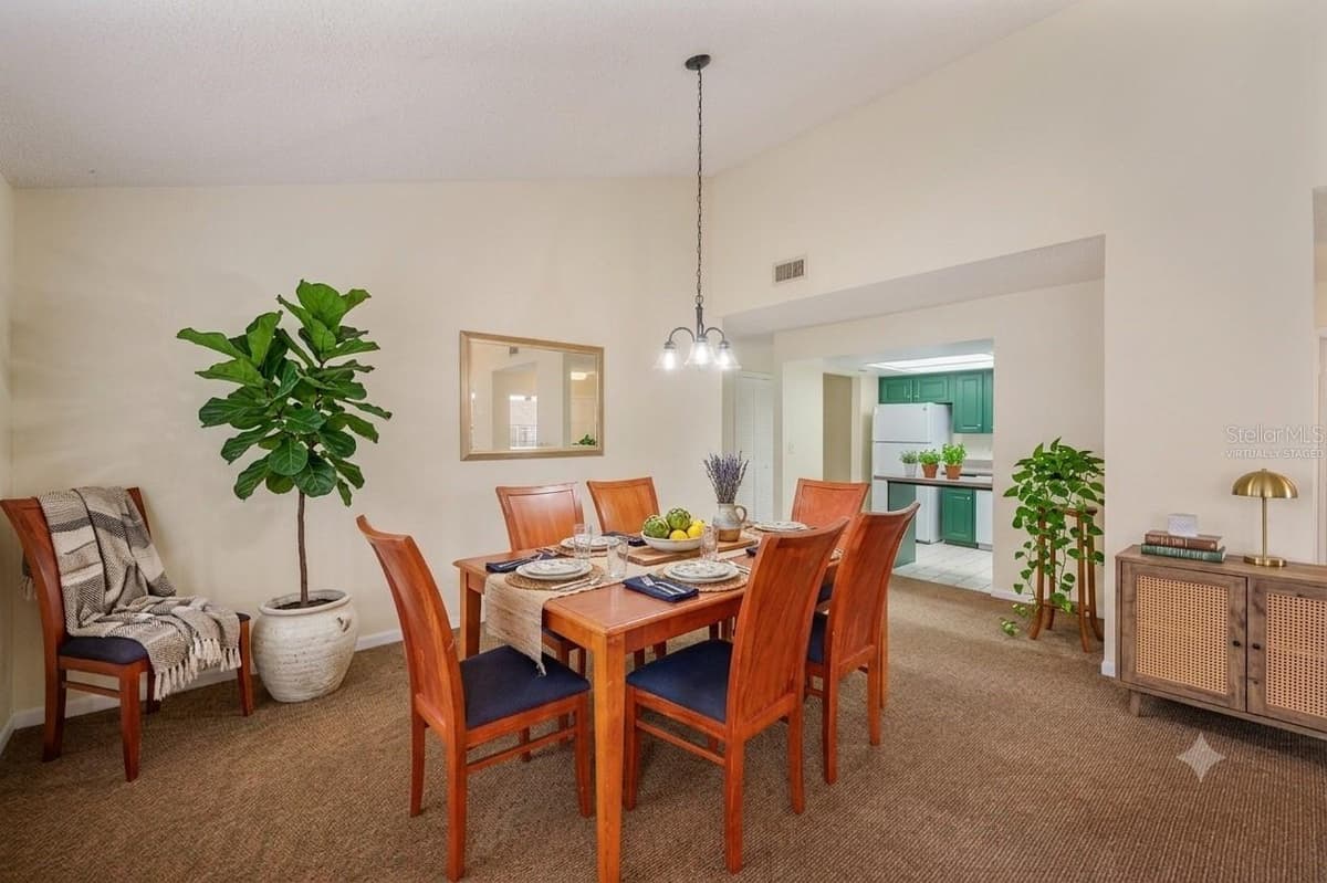4231 OAK LOOP — photo 4 of 33