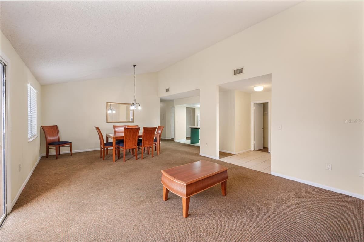 4231 OAK LOOP — photo 10 of 33
