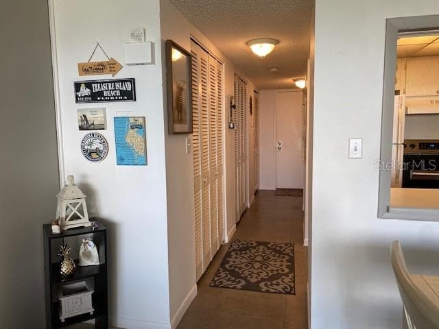 4575 COVE CIR — photo 6 of 24