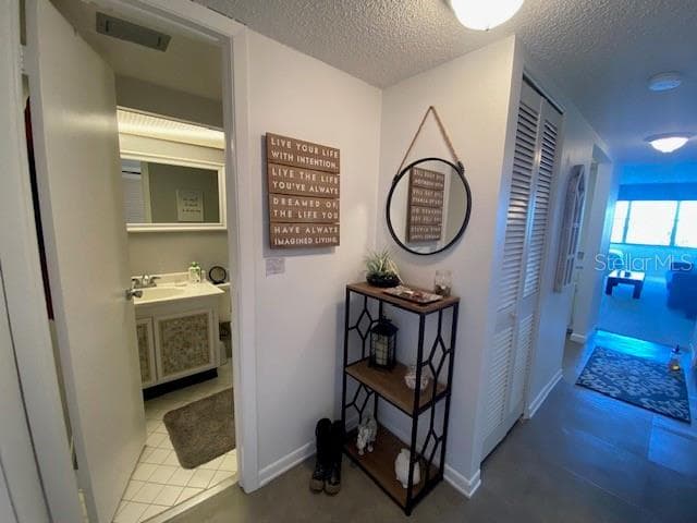 4575 COVE CIR — photo 4 of 24
