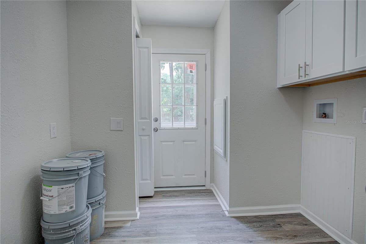 118 WATERWAY DRIVE — photo 31 of 34