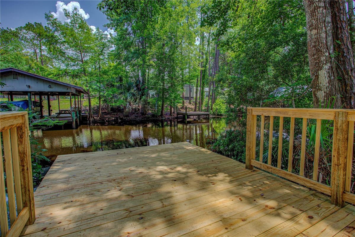 118 WATERWAY DRIVE — photo 34 of 34