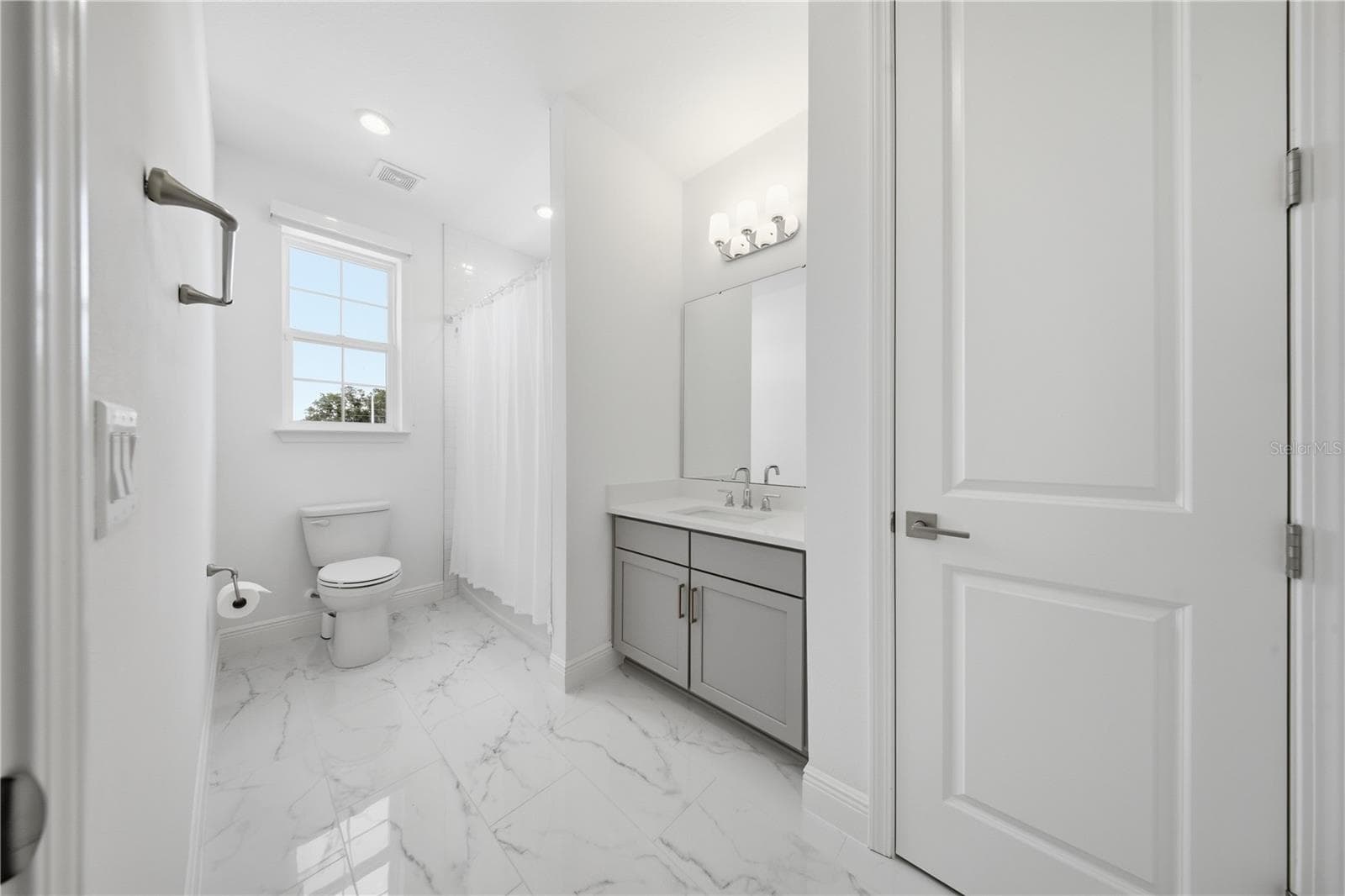 18387 MOWRY COURT — photo 38 of 58