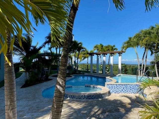 VISTA DEL MAR LUXURY BARRIO ARENALES ROAD 110 — photo 12 of 12