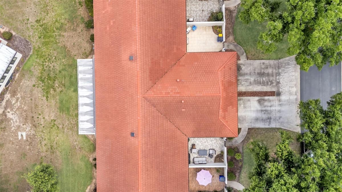 2756 DEL CASA COURT — photo 10 of 42