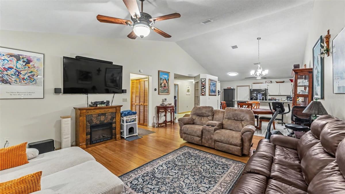 2756 DEL CASA COURT — photo 17 of 42