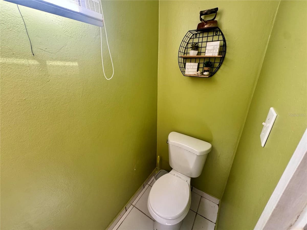 125 HARBOUR DRIVE — photo 12 of 22