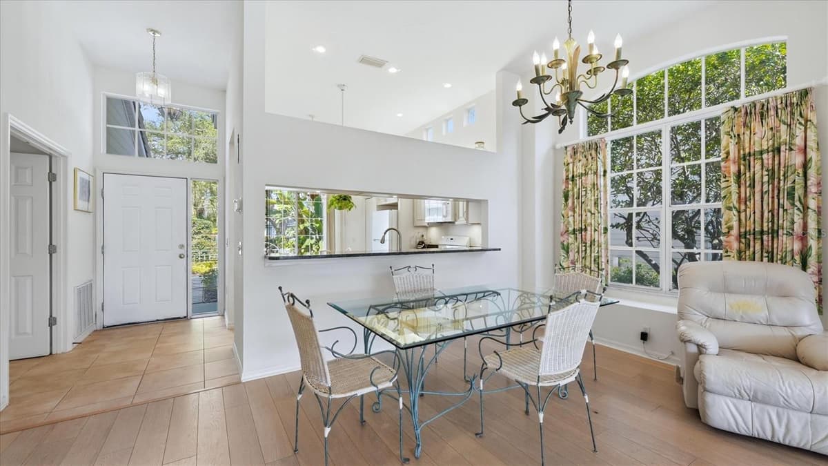 7706 WHITEBRIDGE GLEN — photo 11 of 56