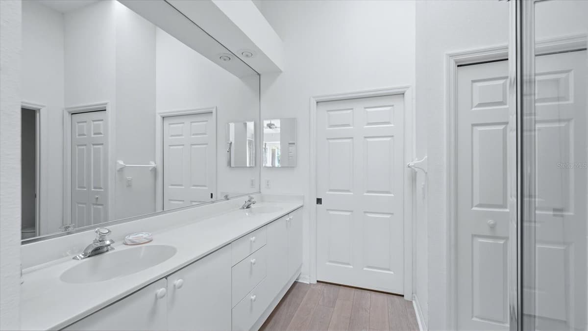 7706 WHITEBRIDGE GLEN — photo 20 of 56