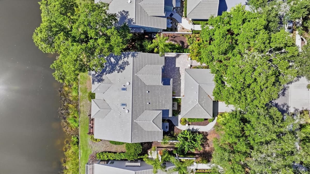 7706 WHITEBRIDGE GLEN — photo 38 of 56