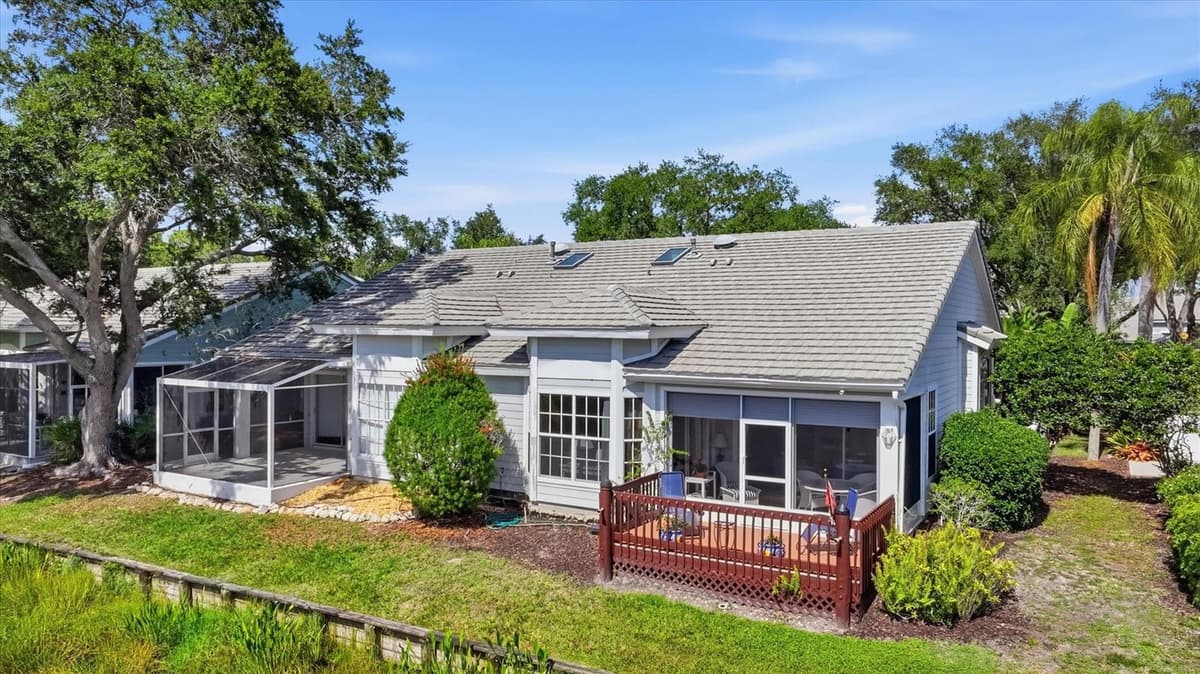 7706 WHITEBRIDGE GLEN — photo 33 of 56