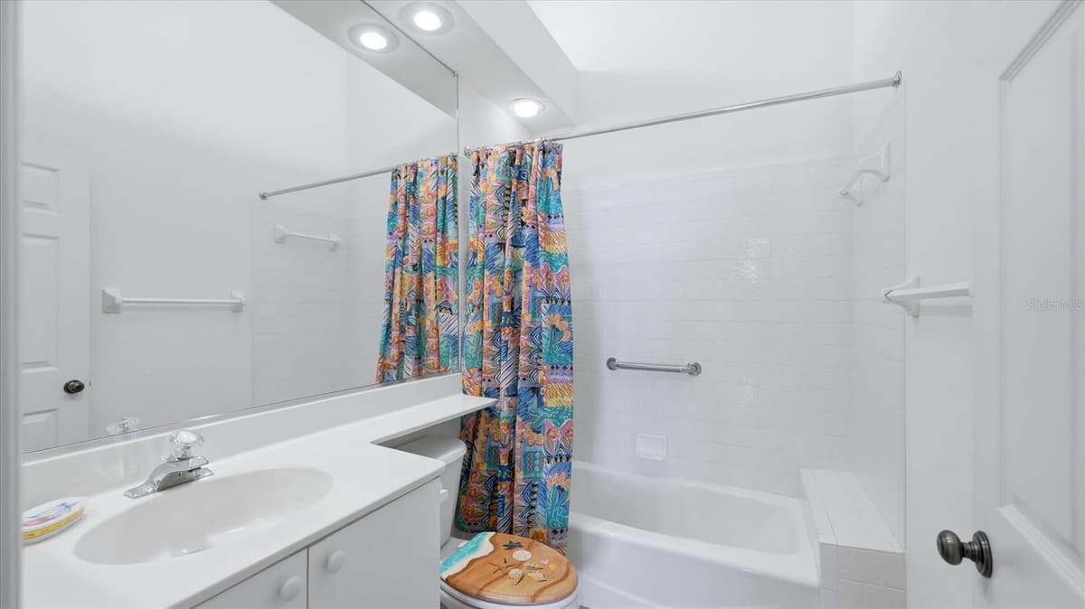 7706 WHITEBRIDGE GLEN — photo 27 of 56