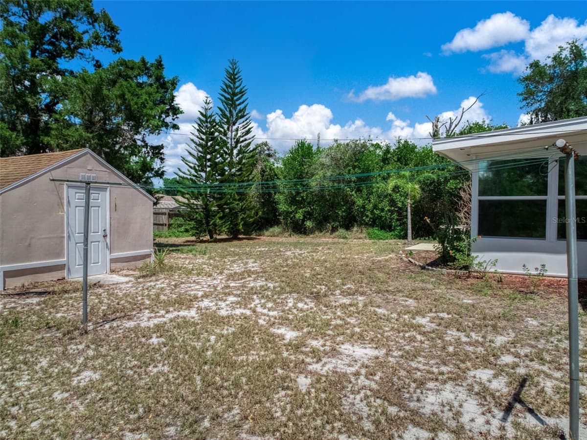 111 LEMON ROAD — photo 37 of 49