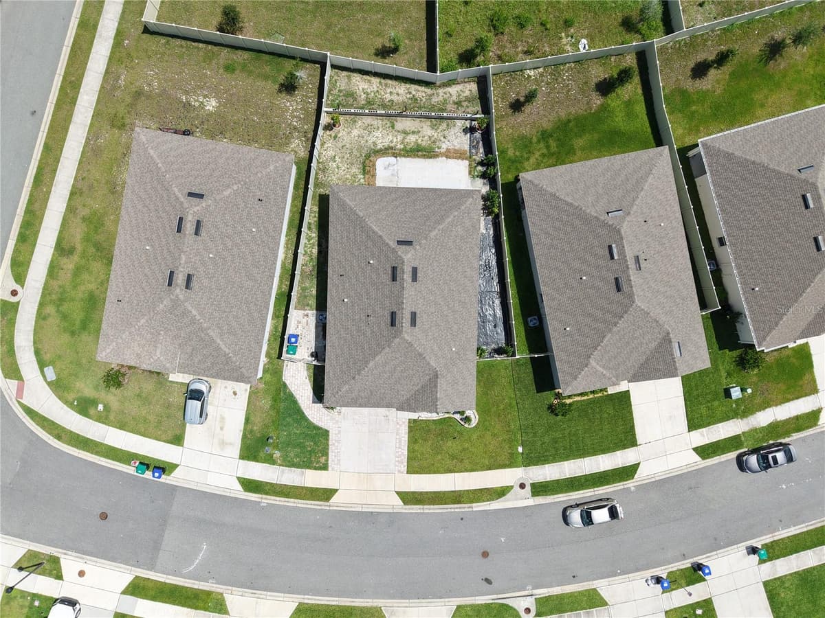 11370 AMBER RIDGE DRIVE — photo 4 of 22